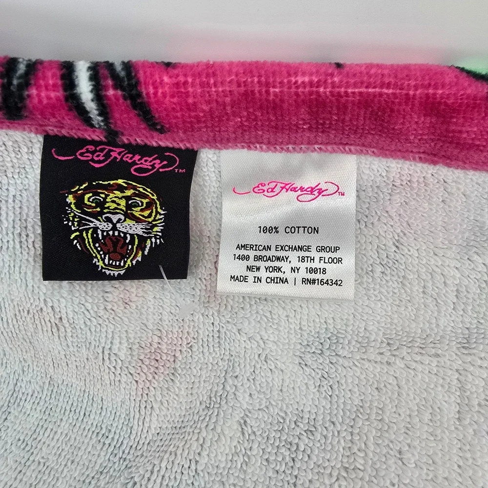 Ed Hardy Pink Skull Butterfly Rose Tattoo Print Cotton Bath Towel New NWT 28x52